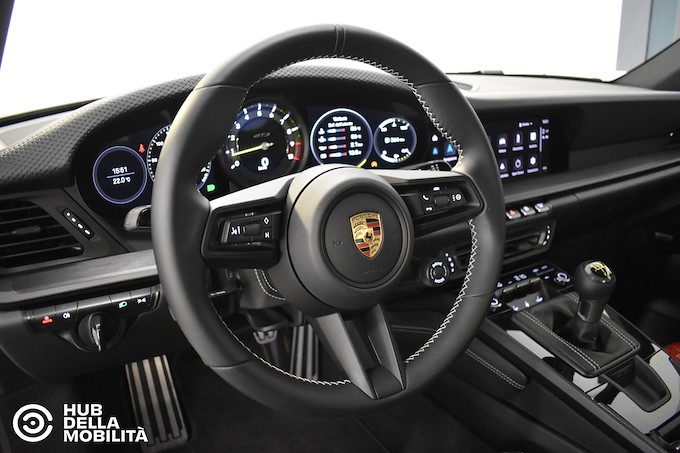 PORSCHE 911 GT3 Touring